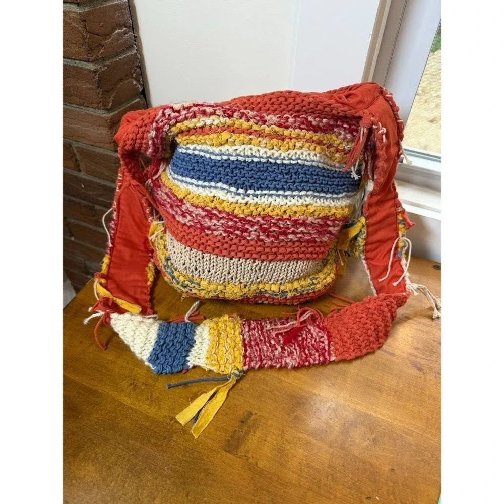NEW FREE PEOPLE MULTICOLOR CROCHET NORTHBOUND HOBO CROSSBODY BAG BOHO FRINGE